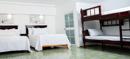Hotel Y Restaurante Leones Marinos in El Cuco Hotel Y Restaurante Leones Marinos in El Cuco