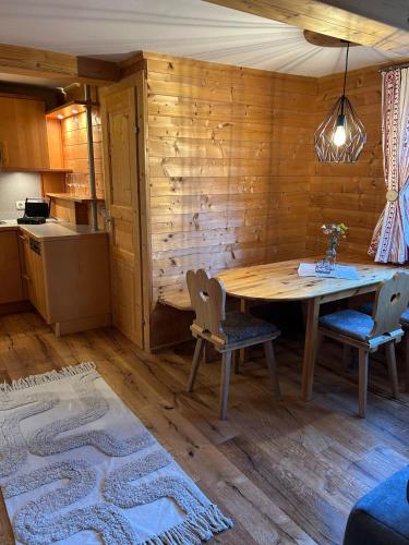 مطبخ, Ferienwohnungen Hatzl in Sankt Corona Am Wechsel مطبخ, Ferienwohnungen Hatzl in Sankt Corona Am Wechsel