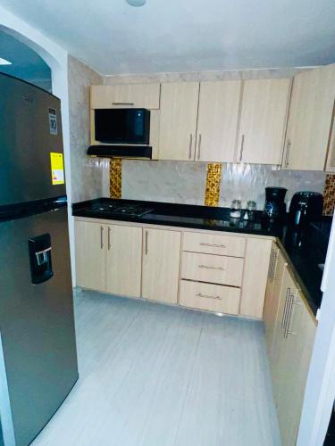 Amplia y comoda 4 hab 6 camas doble parqueo in Poblado Amplia y comoda 4 hab 6 camas doble parqueo in Poblado