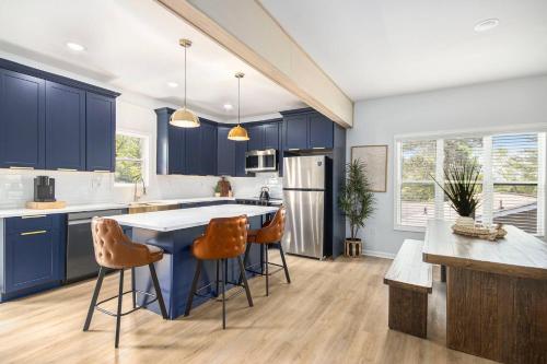 Facilities, Boho Luxury| EV charger| Fenced Yard | King Beds in Collier Heights Facilities, Boho Luxury| EV charger| Fenced Yard | King Beds in Collier Heights