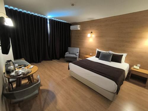 Douro Marina Hotel & SPA in เรเซนเด Douro Marina Hotel & SPA in เรเซนเด