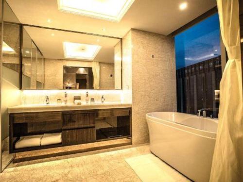 Shanghai Fuyue Hotel in SongJiang and University Town Shanghai Fuyue Hotel in SongJiang and University Town