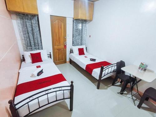 RedDoorz near SGM Condotel Villa Beach Iloilo in Villa Arevalo RedDoorz near SGM Condotel Villa Beach Iloilo in Villa Arevalo