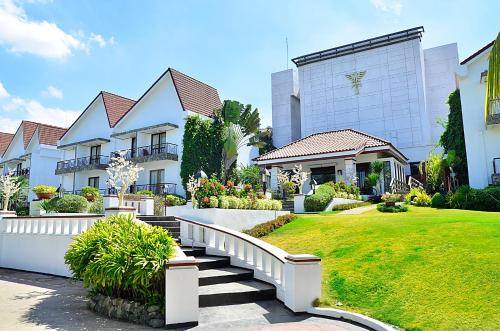 ทางเข้า, ทันเดอร์เบิร์ด รีสอร์ท - ริซัล (Thunderbird Resorts - Rizal) in บีนาโงนัน ทางเข้า, ทันเดอร์เบิร์ด รีสอร์ท - ริซัล (Thunderbird Resorts - Rizal) in บีนาโงนัน