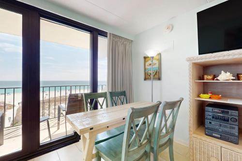 Island Winds East 306 in Kis Lagúna Island Winds East 306 in Kis Lagúna