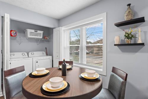 Létesítmények, Cozy 2-Bedroom Townhome with fenced backyard/gazebo in Smyrna (Georgia) Létesítmények, Cozy 2-Bedroom Townhome with fenced backyard/gazebo in Smyrna (Georgia)