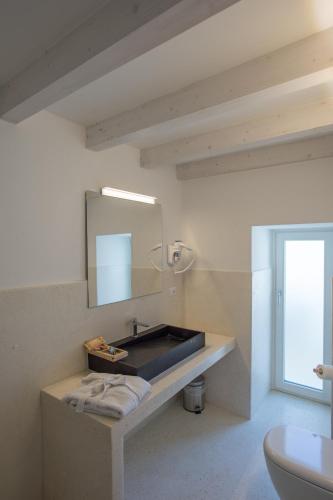 Bathroom, Corte Campanile Boutique B&B in Maglie Bathroom, Corte Campanile Boutique B&B in Maglie