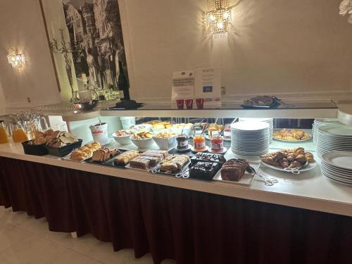 Food and beverages, Grand Hotel Bellevue - adults only in Meran Food and beverages, Grand Hotel Bellevue - adults only in Meran