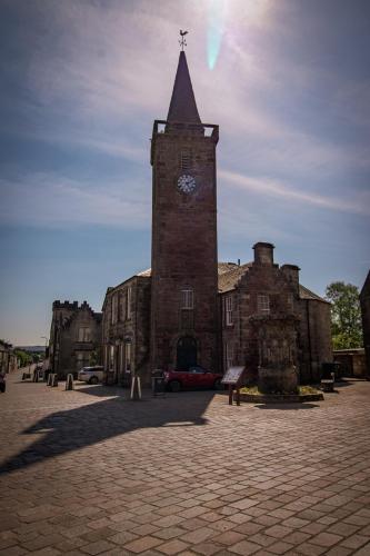 Surrounding environment, The Kinross Salutation Inn in Kinross Surrounding environment, The Kinross Salutation Inn in Kinross