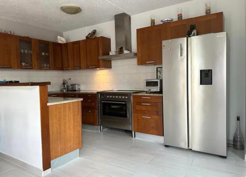 Specious 2 bedroom in Pelican Key near the beach in Cay Bay Specious 2 bedroom in Pelican Key near the beach in Cay Bay
