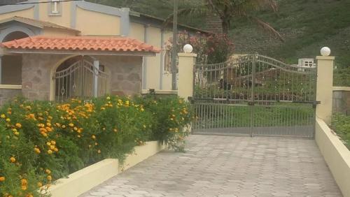 Conforto ,Natureza e Relaxamento in Vila Da Ribeira Brava Conforto ,Natureza e Relaxamento in Vila Da Ribeira Brava