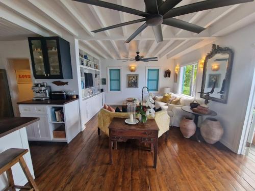 Lowena Cottage in Tortola Lowena Cottage in Tortola