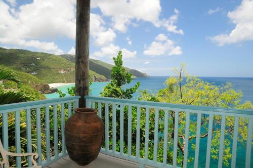Lowena Cottage in Tortola Lowena Cottage in Tortola