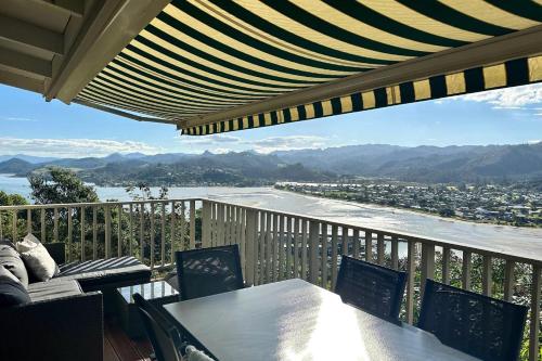 Faciliteiten, Tideview Cottage - Incredible Views - Tairua in Tairua Faciliteiten, Tideview Cottage - Incredible Views - Tairua in Tairua