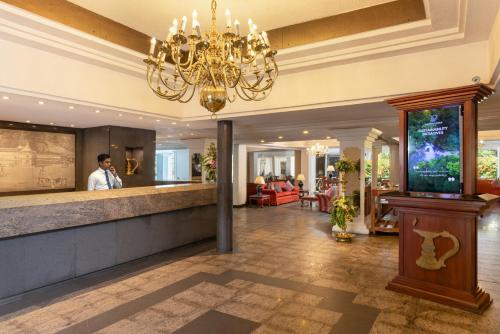 Lobby, Mahaweli Reach Hotel in Kandy Lobby, Mahaweli Reach Hotel in Kandy
