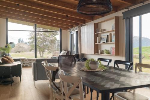 Luxury Passive House on a 50 acre lakeside farm in Glendhu Bay Luxury Passive House on a 50 acre lakeside farm in Glendhu Bay