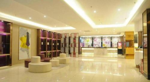 Lavande Hotels Guangzhou Fangcun Huadiwan Metro Station in Fangcun District Lavande Hotels Guangzhou Fangcun Huadiwan Metro Station in Fangcun District