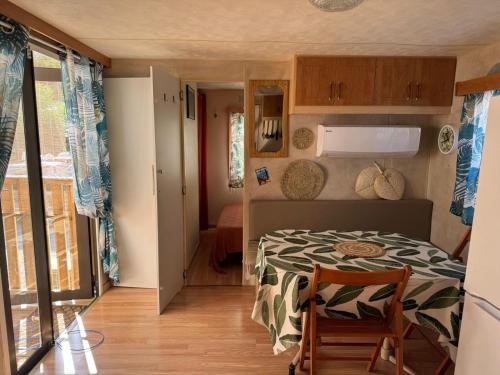 Facilities, Abina-Eugene in Frejus Facilities, Abina-Eugene in Frejus