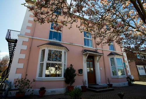 Entrada, Maenllwyd Guest House in Machynlleth Entrada, Maenllwyd Guest House in Machynlleth