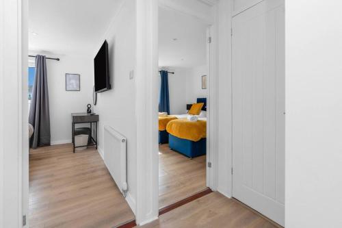 Modern Home Near To Airport Free Parking & Wifi in Livingston South Modern Home Near To Airport Free Parking & Wifi in Livingston South