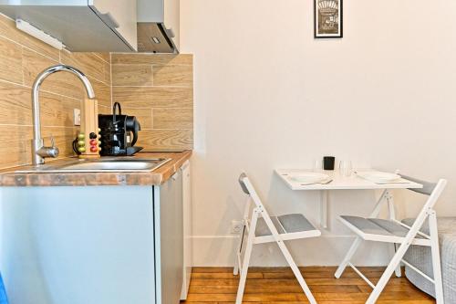 Palvelut, Studio équipé dans le 18ème arrondissement (Studio equipe dans le 18eme arrondissement) in Pigalle Palvelut, Studio équipé dans le 18ème arrondissement (Studio equipe dans le 18eme arrondissement) in Pigalle