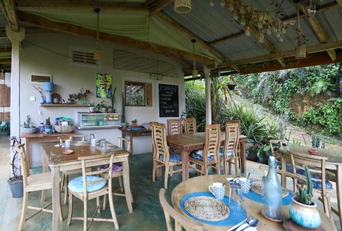 레스토랑, Natural Mystic Sanctuary in 데니야야 레스토랑, Natural Mystic Sanctuary in 데니야야