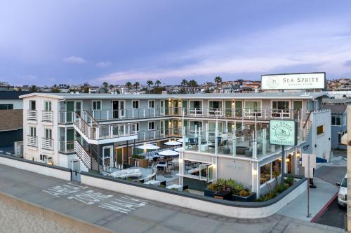 Exterior view, Sea Sprite Beach Club in Beach Cities Exterior view, Sea Sprite Beach Club in Beach Cities