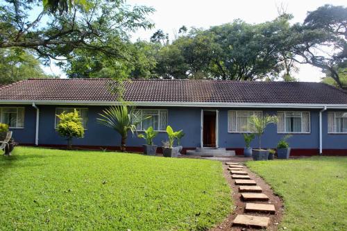 Facilities, 2 bedroomed house with a lovely garden - 2177 in Mutare Facilities, 2 bedroomed house with a lovely garden - 2177 in Mutare