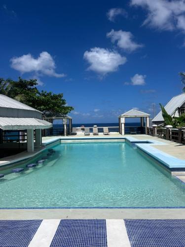 Afficher, The Sea Cliff Hotel Resort & Spa in Port Antonio Afficher, The Sea Cliff Hotel Resort & Spa in Port Antonio