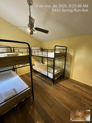 Charming Rustic Home in the heart of Orlando in South West Charming Rustic Home in the heart of Orlando in South West