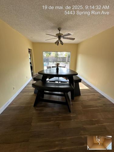 Charming Rustic Home in the heart of Orlando in South West Charming Rustic Home in the heart of Orlando in South West