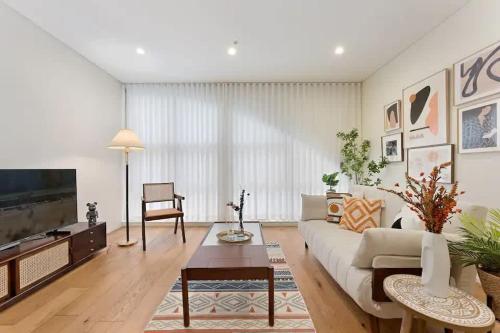 Sydney CBD Darling Harbour 2 bedroom near townhall in Other Sydney CBD Darling Harbour 2 bedroom near townhall in Other