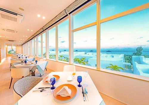 Restaurant, Blue Ocean Hotel&Resort MIYAKOJIMA in Irabu island Restaurant, Blue Ocean Hotel&Resort MIYAKOJIMA in Irabu island