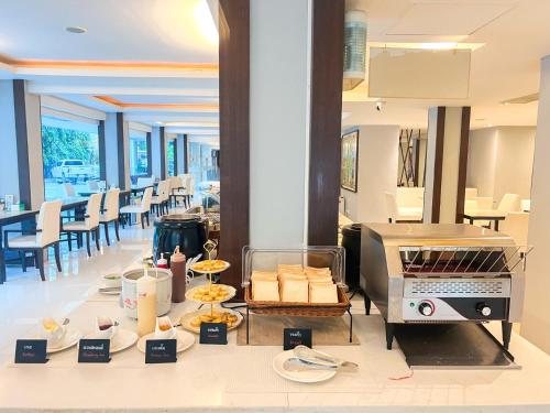 Food and beverages, The Space Hotel near Sankhong Happy Street Food and beverages, The Space Hotel near Sankhong Happy Street