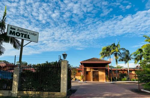 A Railway Lodge in Taree A Railway Lodge in Taree