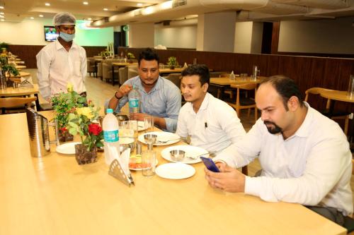 Food and beverages, The Roseman Hotel and Suites in Ghaziabad Food and beverages, The Roseman Hotel and Suites in Ghaziabad