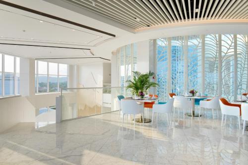 ห้องอาหาร, พาเลซ รีสอร์ต ยาหลง เบย์ ซานยา (Palace Resort Yalong Bay Sanya) in ซานย่า ห้องอาหาร, พาเลซ รีสอร์ต ยาหลง เบย์ ซานยา (Palace Resort Yalong Bay Sanya) in ซานย่า