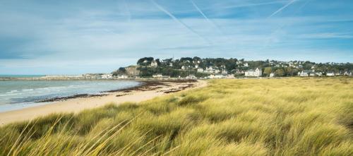 Maison cosy & jardin privé Plages à 5 min (Maison cosy & jardin prive Plages a 5 min) in Tourville-sur-Sienne Maison cosy & jardin privé Plages à 5 min (Maison cosy & jardin prive Plages a 5 min) in Tourville-sur-Sienne