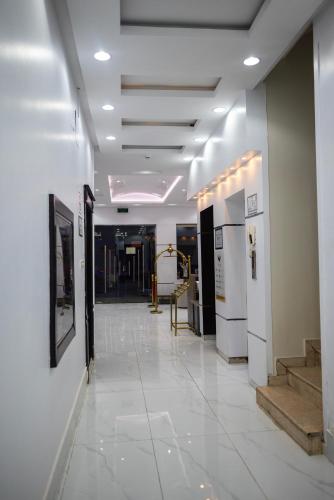 أجنحة أهلين 5 (Ahlin Suites 5) in اليرموك أجنحة أهلين 5 (Ahlin Suites 5) in اليرموك
