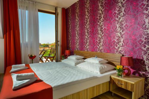 This photo about Hotel Sunshine shared on HyHotel.com