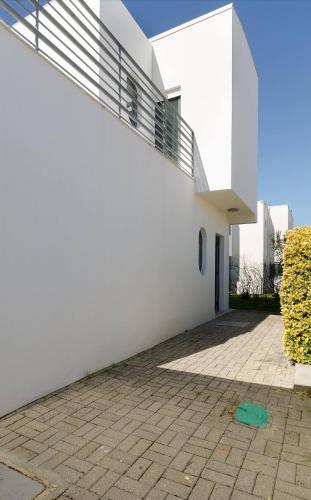 Fantastiva Villa com 5 quartos e piscina in กิงตา โด อังโช Fantastiva Villa com 5 quartos e piscina in กิงตา โด อังโช