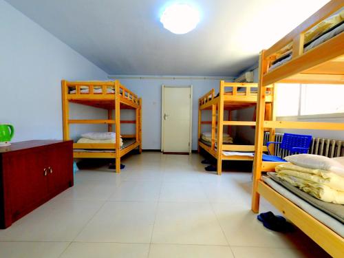 This photo about First Met Backpackers Hostel shared on HyHotel.com