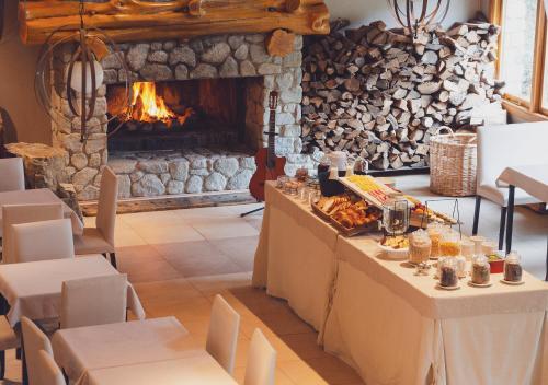 Food and beverages, ONA Apart Hotel and Spa in Villa la Angostura Food and beverages, ONA Apart Hotel and Spa in Villa la Angostura