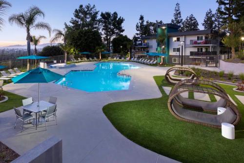 บริการและสิ่งอำนวยความสะดวก, Blueground Burbank pool gym nr studios LAX-1323 near เลคฮอลลีวูดพาร์ค บริการและสิ่งอำนวยความสะดวก, Blueground Burbank pool gym nr studios LAX-1323 near เลคฮอลลีวูดพาร์ค