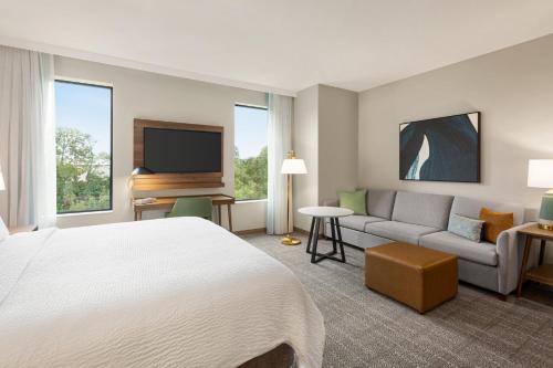 Staybridge Suites Boston - Burlington by IHG in Burlington (MA) Staybridge Suites Boston - Burlington by IHG in Burlington (MA)