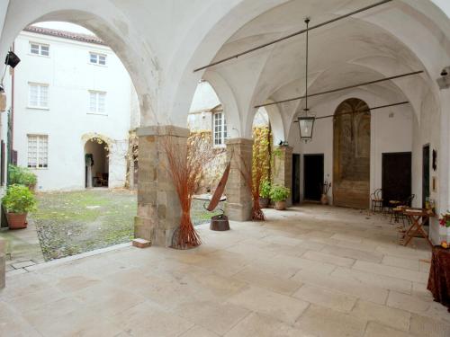 Kert, A Romantic Rocca Retreat in Rocca Grimalda Kert, A Romantic Rocca Retreat in Rocca Grimalda