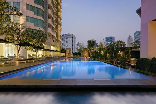 Úszómedence, JC KEVIN SATHORN BANGKOK HOTEL in Sathorn Úszómedence, JC KEVIN SATHORN BANGKOK HOTEL in Sathorn