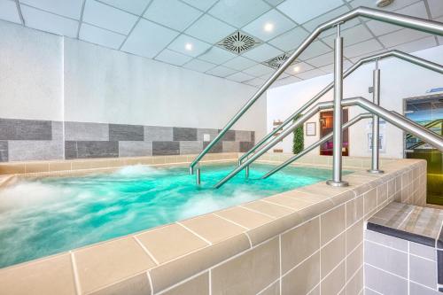 Джакузі, Hotel Szieszta in Сопрон Джакузі, Hotel Szieszta in Сопрон
