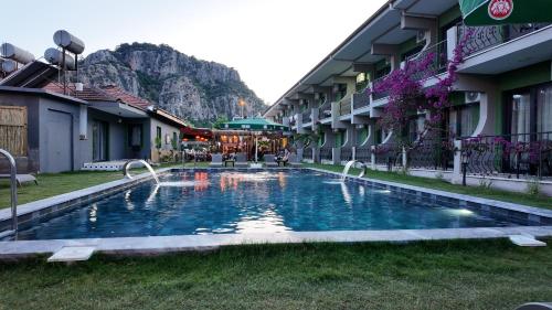 Smyrna Hotel in Dalyan Smyrna Hotel in Dalyan