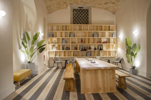 Shared lounge/TV area, room Select Via Veneto in Via Veneto Shared lounge/TV area, room Select Via Veneto in Via Veneto